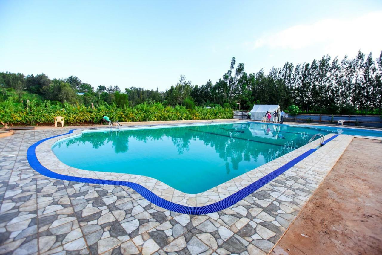 Maya Gardens Sagana Resort Buitenkant foto