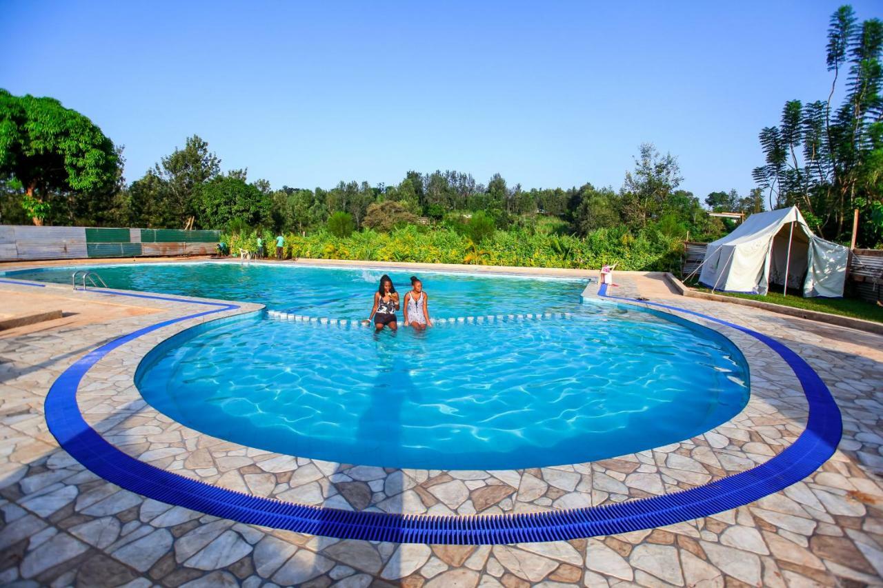 Maya Gardens Sagana Resort Buitenkant foto