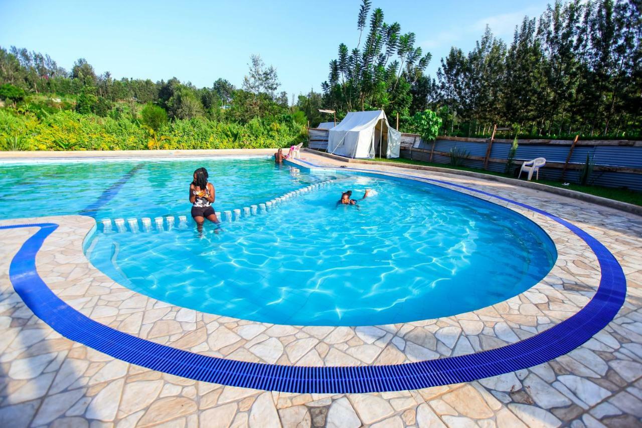 Maya Gardens Sagana Resort Buitenkant foto